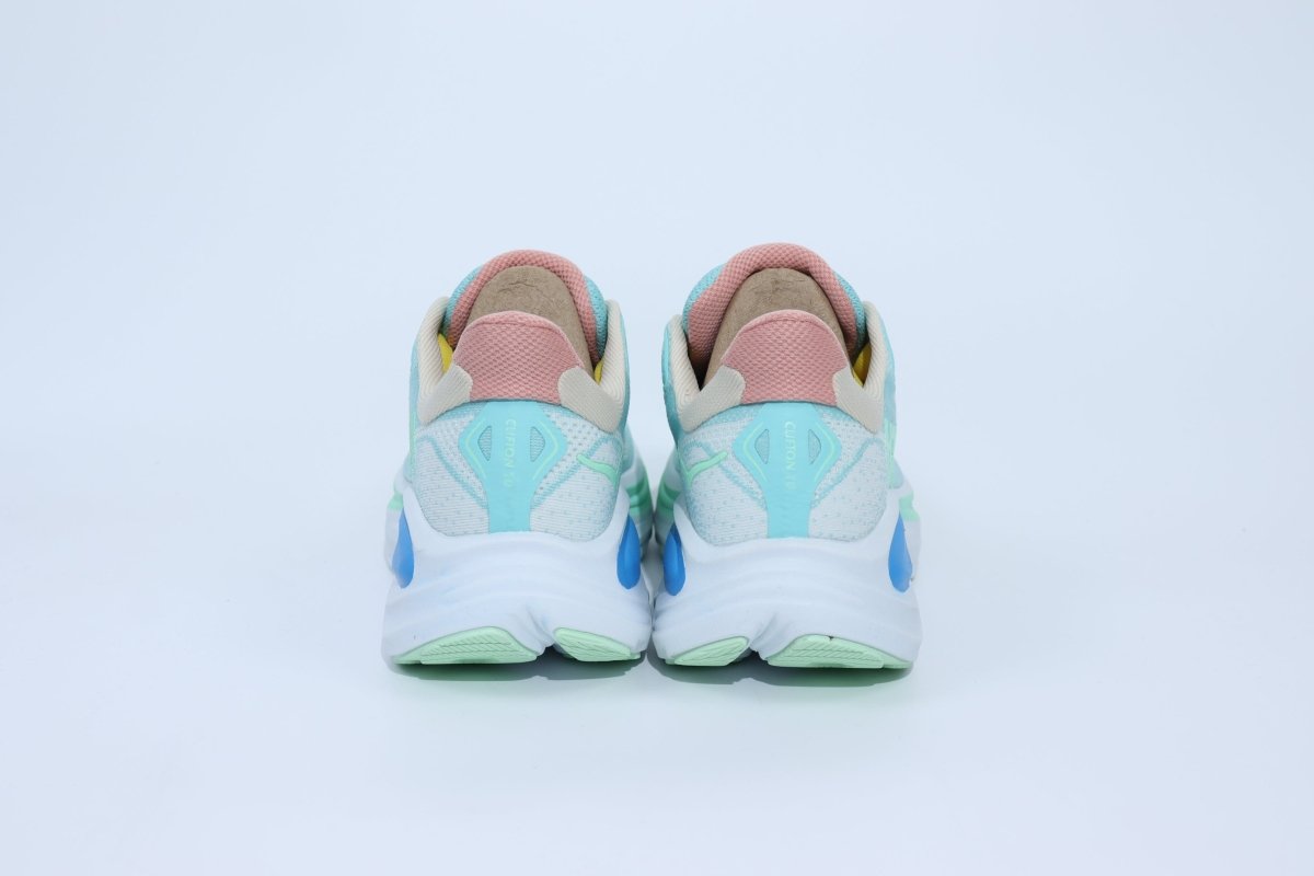 Clifton 10 - HK Unisex Sneakers - Light Blue - Essencials