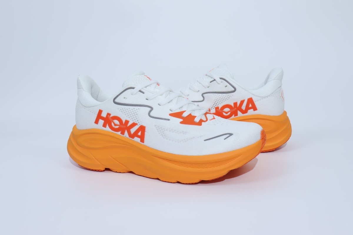 Clifton 10 - HK Unisex Sneakers - Orange - Essencials