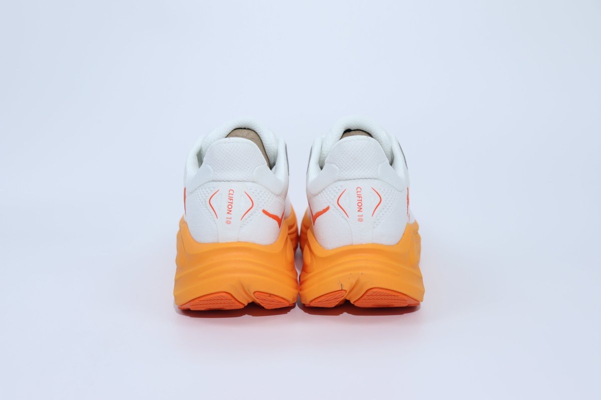 Clifton 10 - HK Unisex Sneakers - Orange - Essencials