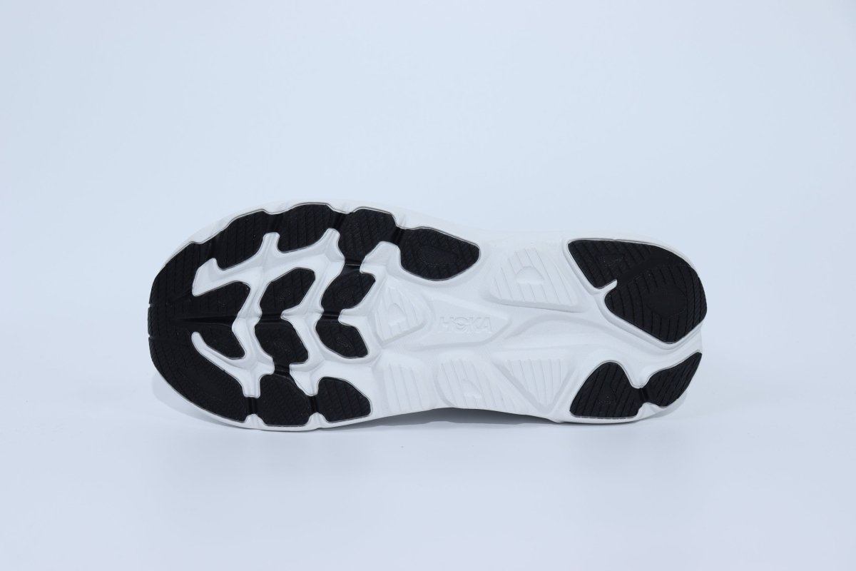 Clifton 10 - HK Unisex Sneakers - White Black - Essencials