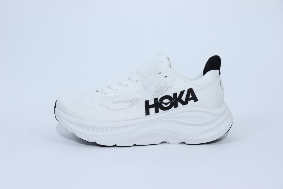 Clifton 10 - HK Unisex Sneakers - White Black - Essencials