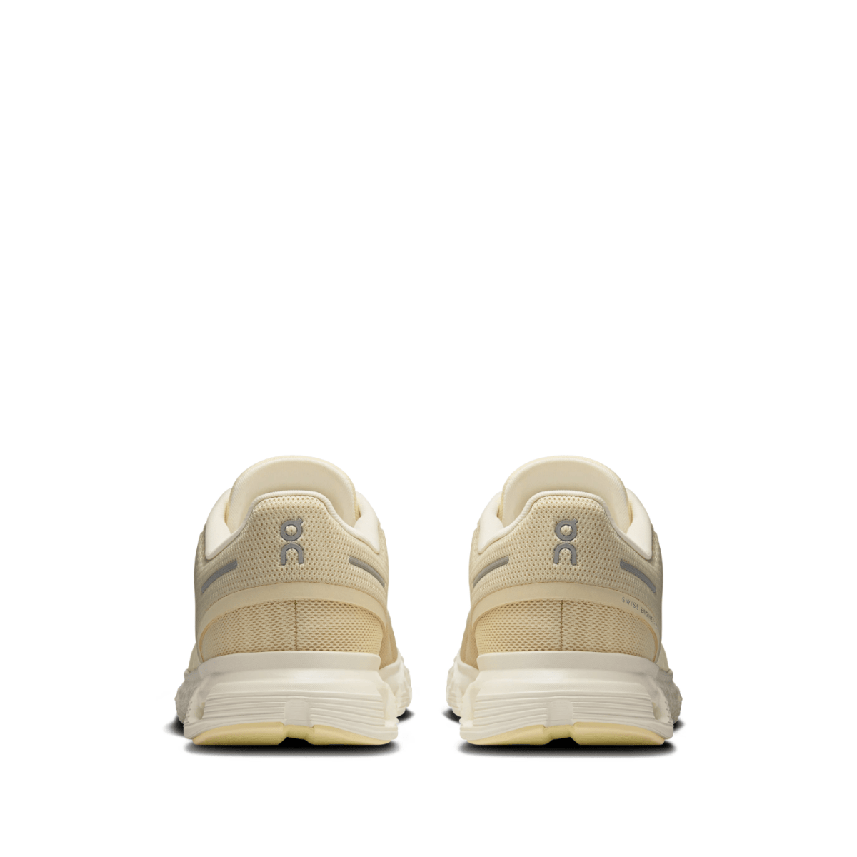 Cloud 6 Castor Ivory - Essencials